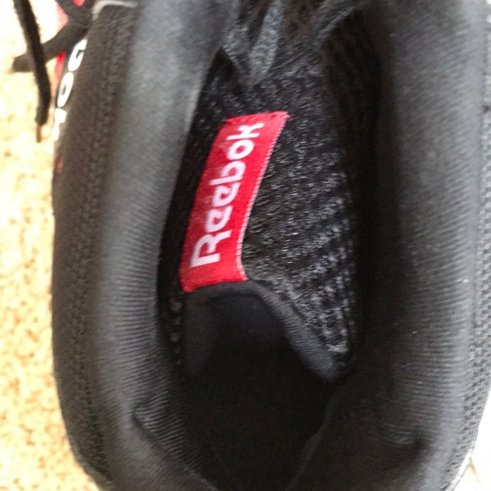 Reebok Men’s size 12 black sneakers with mesh - Picture 5 of 8
